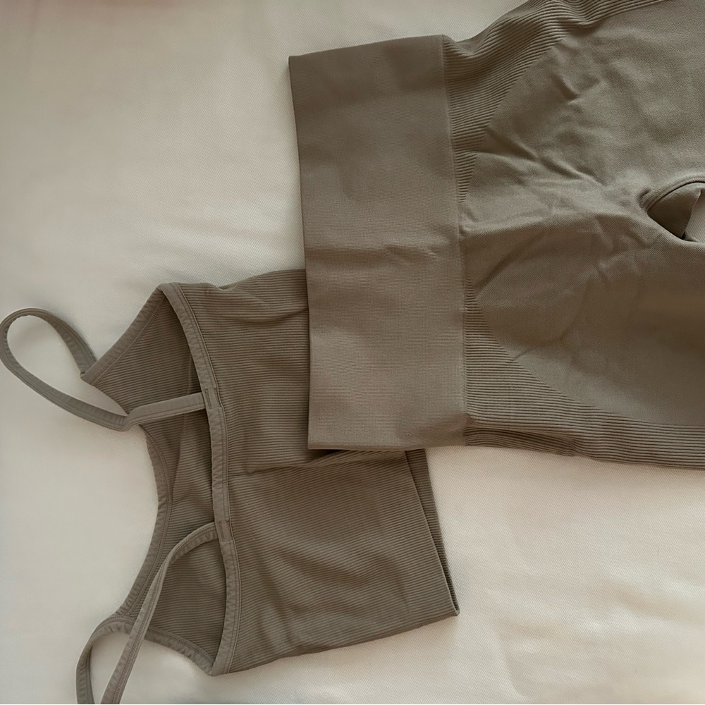 SET Active Taupe Ribbed Set - Picture 2 of 3